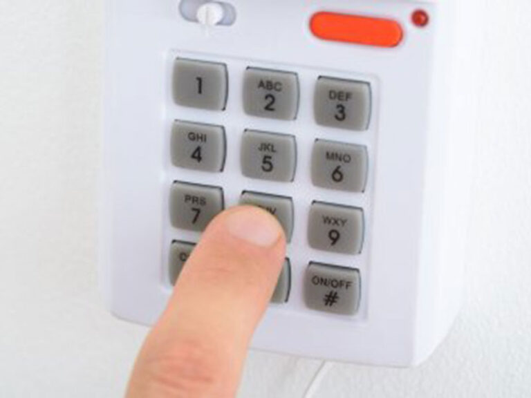Garage Door Opener Code Change Tips in Jacksonville, FL