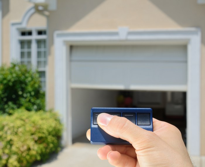 Featured image for “Why You Shouldn’t Leave Your Garage Door Open”
